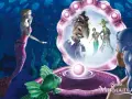 Barbie odkrywa podwodną tajemnicę w magicznym lustrze, gdzie widzi dziwne stworzenia.