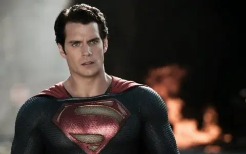 Superman aktorzy: kto wcielił się w tę legendarną postać?