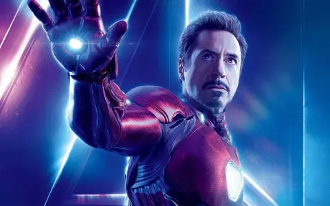 Tony Stark w zbroi Iron Mana, gotowy do walki. Czy to zapowiedź Iron Man 4?