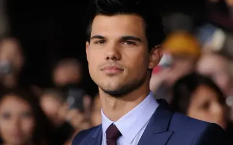 Jak Taylor Lautner wcielił się w Jacoba z Zmierzchu i co słychać teraz?
