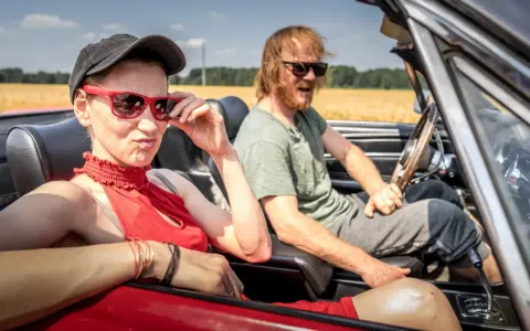 Gdzie kręcono film Wariaci? Odkryj niesamowite lokalizacje filmowe