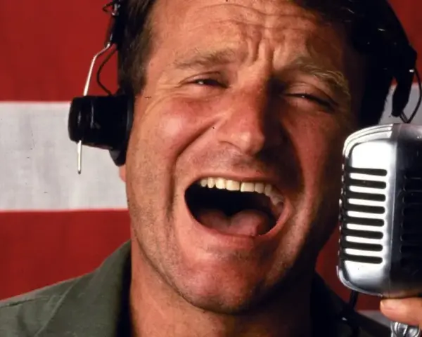 Najlepsze filmy, w których grał Robin Williams – nie przegap tych hitów