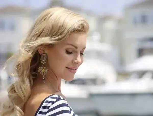 Kinga Korta z Żon Hollywood – ile lat ma ta niezwykła kobieta?