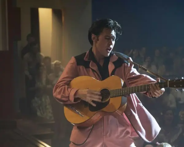 Kiedy film Elvis w kinach? Sprawdź daty i dostępność w Polsce