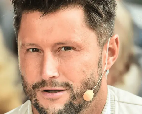 Piotr Mróz: Fascynująca kariera i życie osobiste aktora