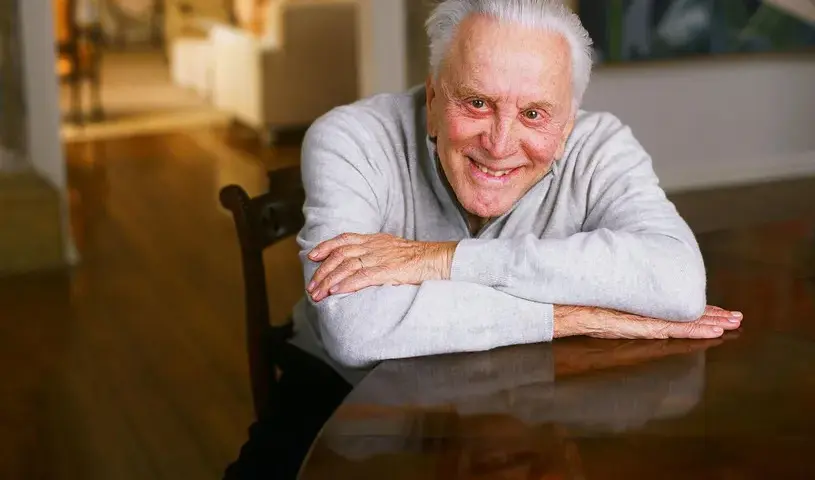 Kirk Douglas aktor – niezwykła biografia i niezapomniane role w filmie