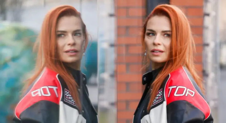 Natasza Urbańska w kurtce z napisem "TOP". Jej wiek to tajemnica, ale styl mówi wszystko.